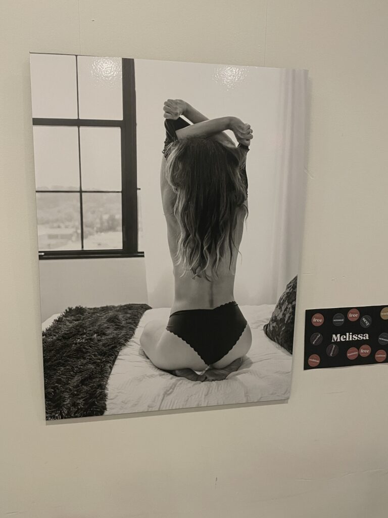 A snowy night in Pittsburgh led to an unforgettable experience at 30 Over 30, an empowering art event hosted by Body Art Boudoir at Franklin on Penn to benefit PAAR. Through bold black-and-white portraits and stories of resilience, the evening celebrated courage, self-love, and the beauty of showing up exactly as you are.